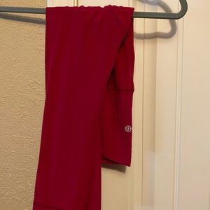Lululemon women’s leggings. Size 4.  Pink.